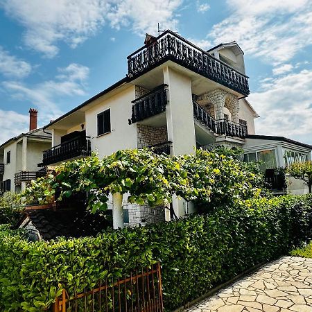 Appartement Casa Blanca à Umag Extérieur photo